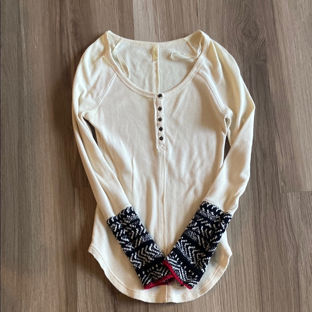 Cream and Black Women's Top